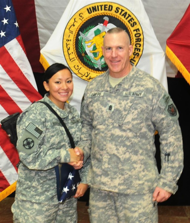 107 Soldiers become US citizens at Al-Faw Palace