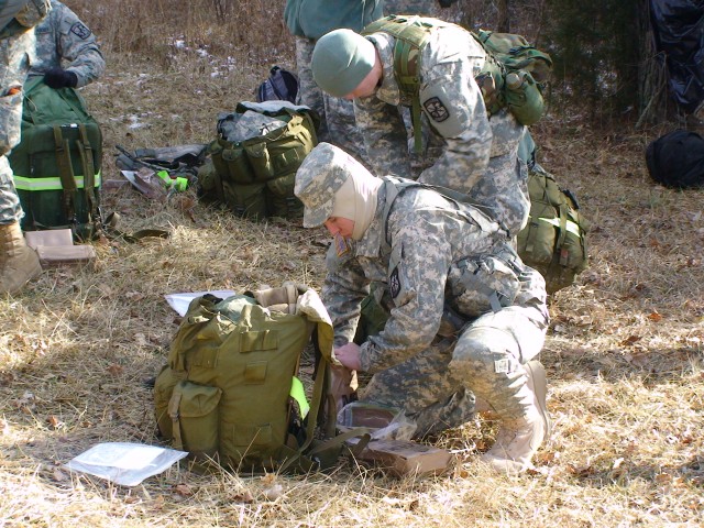 IU Cadets ready gear