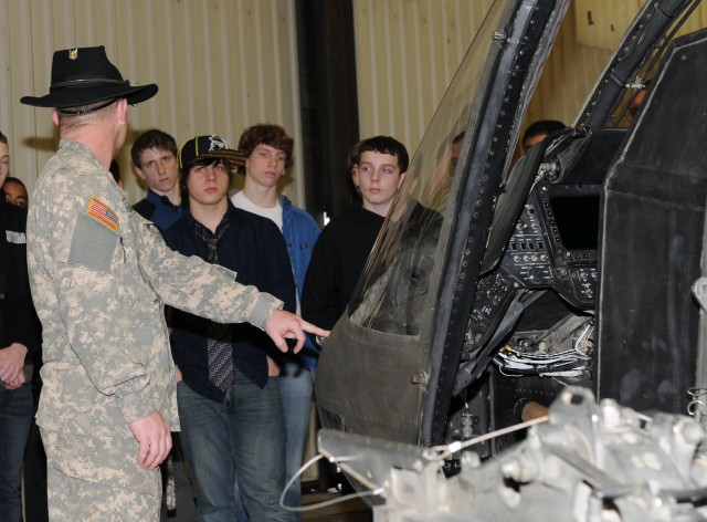 101st hosts high school field trip