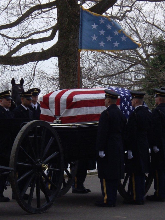 Col. Robert L. Howard laid to rest at Arlington National Cemetery