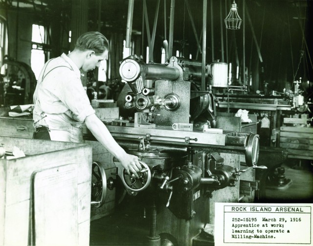Milling machine