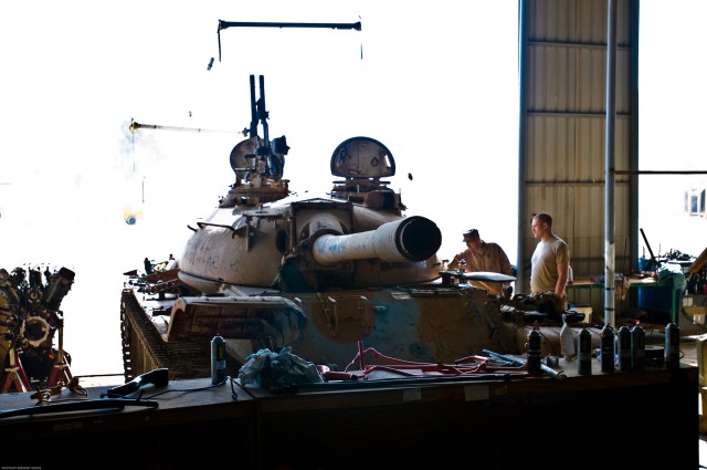 2nd HBCT restores tanks for Iraqis