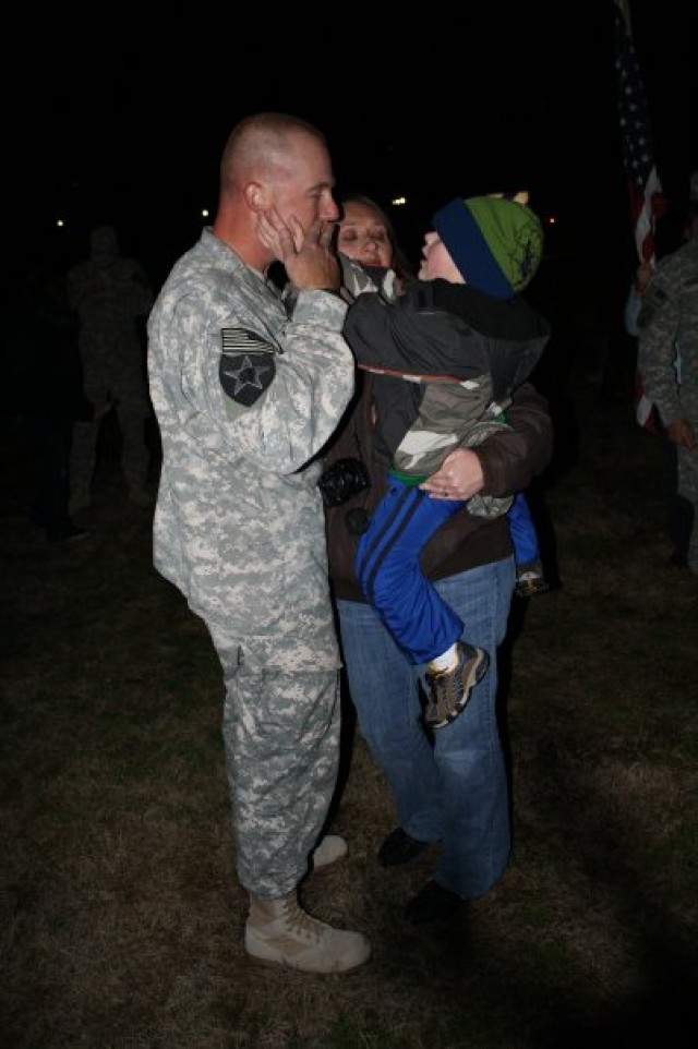 139th MP Co welcome home