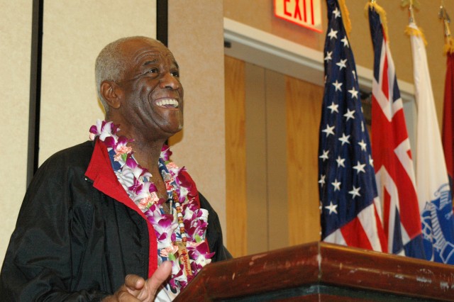 'Famous Amos' says don't hold on to the past