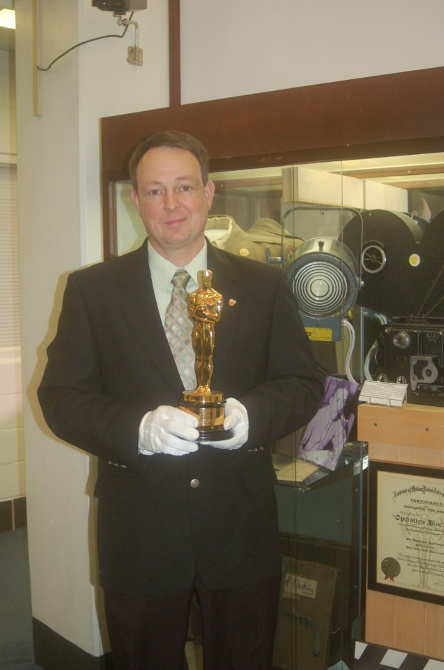 Oscars at home in Signal Museum