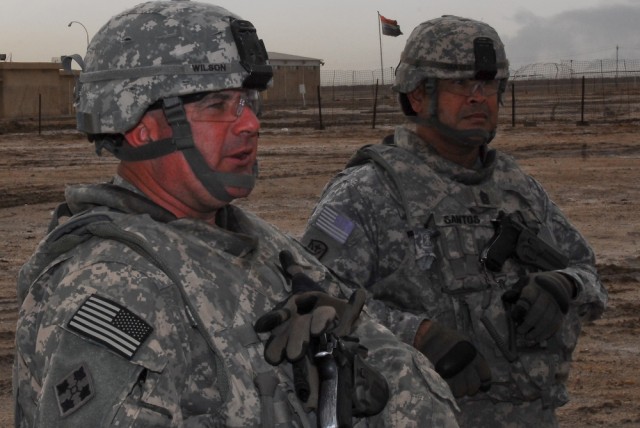 Top NCO observes Thunderbolt Soldiers train Iraqis 