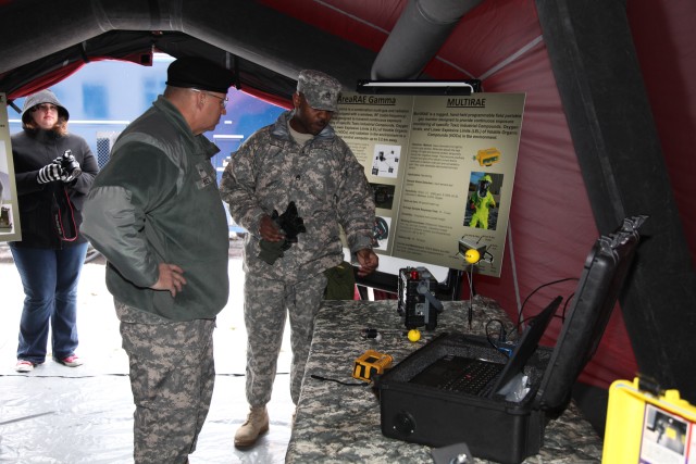 Top Army Reserve leaders visit 7th CSC troops in Germany