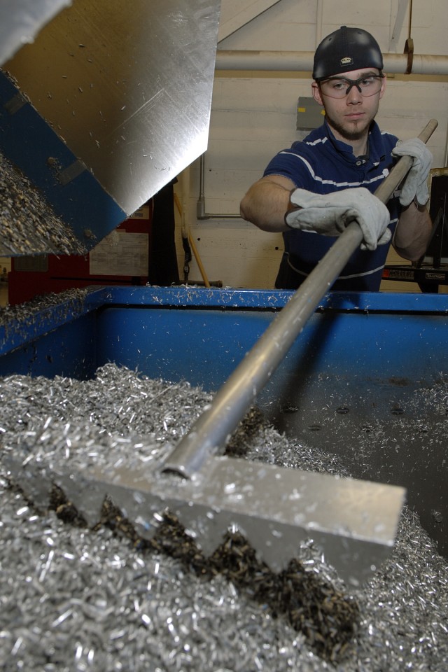 Recycling tool turns metal into money