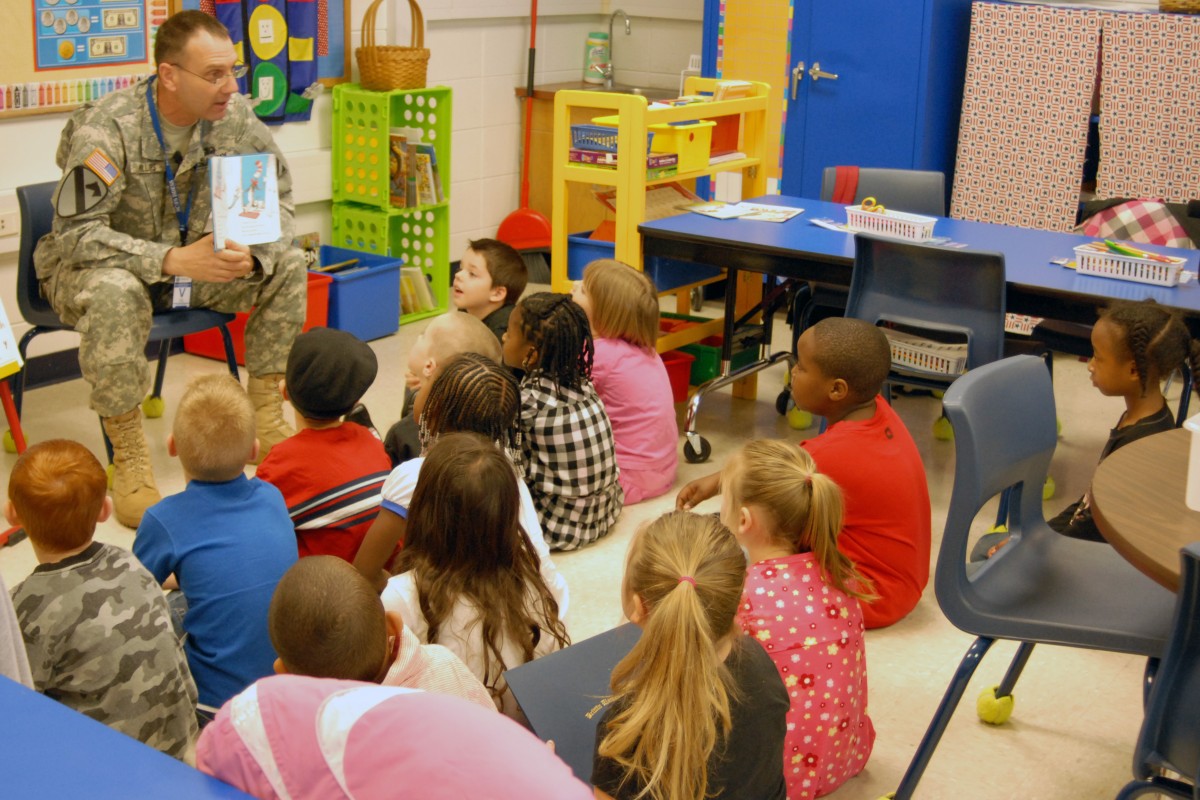 Fort Stewart schools celebrate Read Across America | Article | The ...