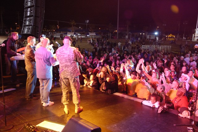 Lt. Dan rocks out NTC