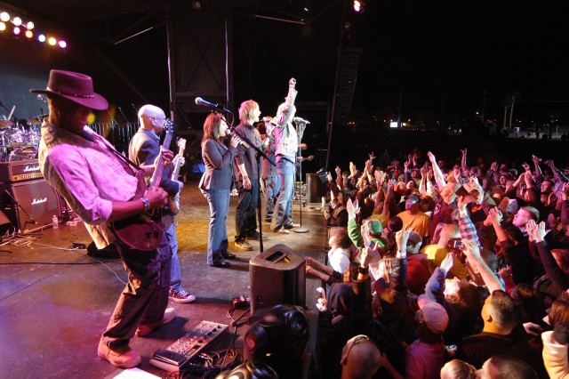 Lt. Dan rocks out NTC