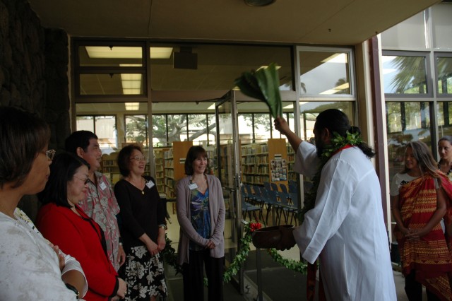 Fort Shafter Library rededication features Army family hula