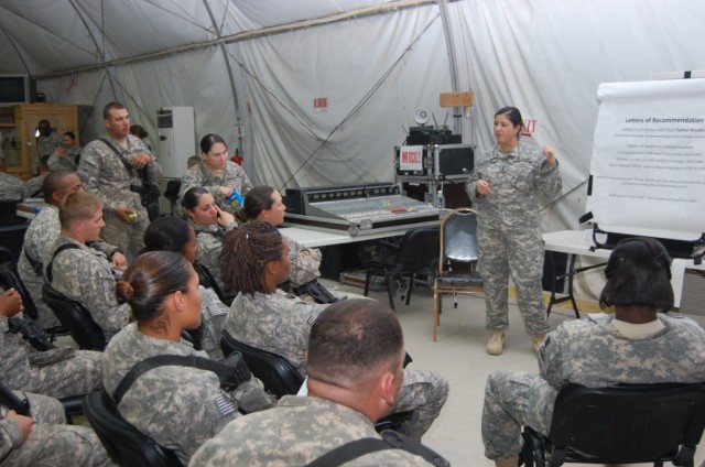 &#039;Iron Hammer&#039; Soldiers gain insight on career progression