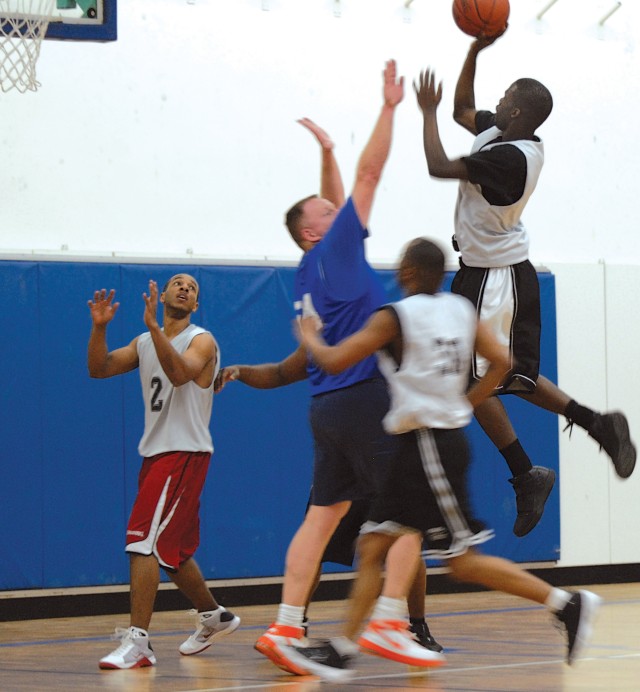 Nothin' but net: MWR schools EUCOM in basketball champs