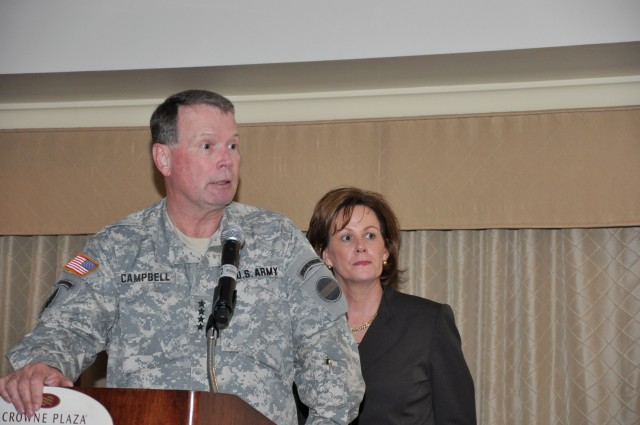 FORSCOM AFAP conference delegates arrive for duty