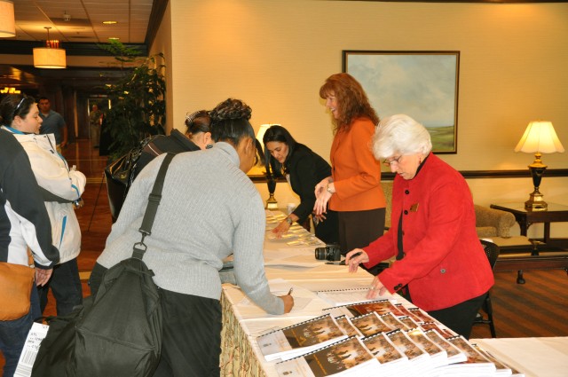 FORSCOM AFAP conference delegates arrive for duty