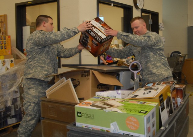 Warhorse Soldiers volunteer at local Goodwill