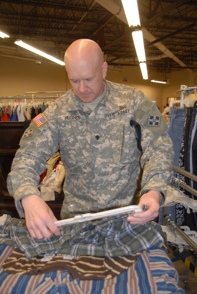 Warhorse Soldiers volunteer at local Goodwill