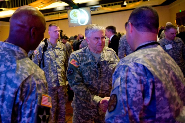 CSA visits AUSA/IMCOM conference 