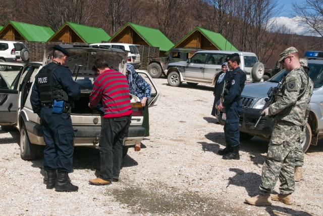 Kosovo Border and Boundary Police take lead on FYROM border