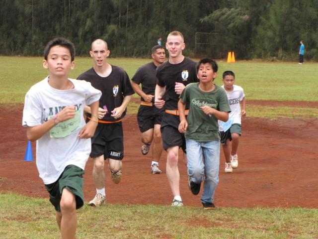 &#039;Broncos&#039; run for fun with local middle school students