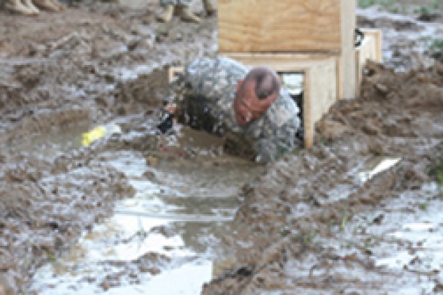 162nd Soldiers train &#039;Fear Factor&#039; style