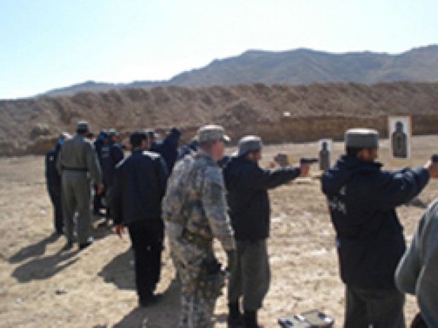 1st Battalion &#039;Warrior&#039; Soldiers train Afghan police
