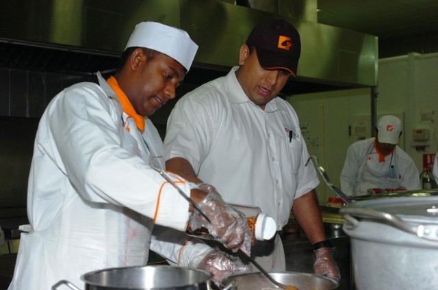 TF Wings&#039; DFAC Soldiers attention to detail, cooperation key to food service success