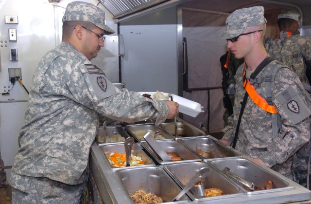 TF Wings&#039; DFAC Soldiers attention to detail, cooperation key to food service success