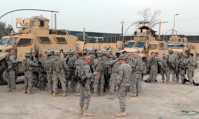 2-15 FA Soldiers Say Farewell to Iraqi Counterparts at JSS Shield