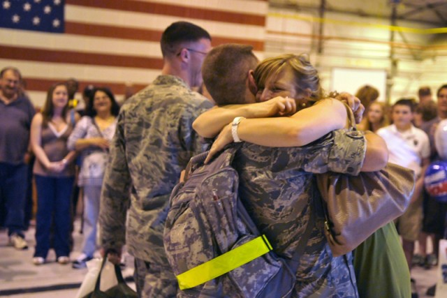 Airmen, Guardsmen welcomed home