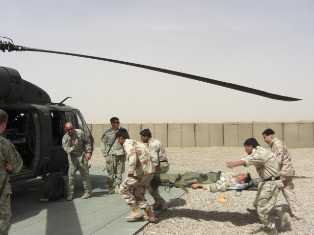 Iraqi medics take flight with MEDEVAC training