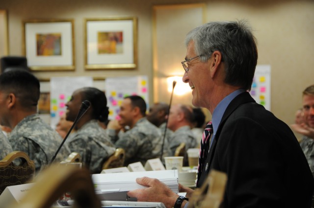 Secretary of Army gives &#039;thumbs up&#039; to resilience course