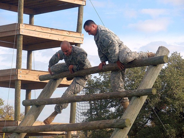 Reserve Medical Soldiers Rise to Become the Army&#039;s Top Medic Team