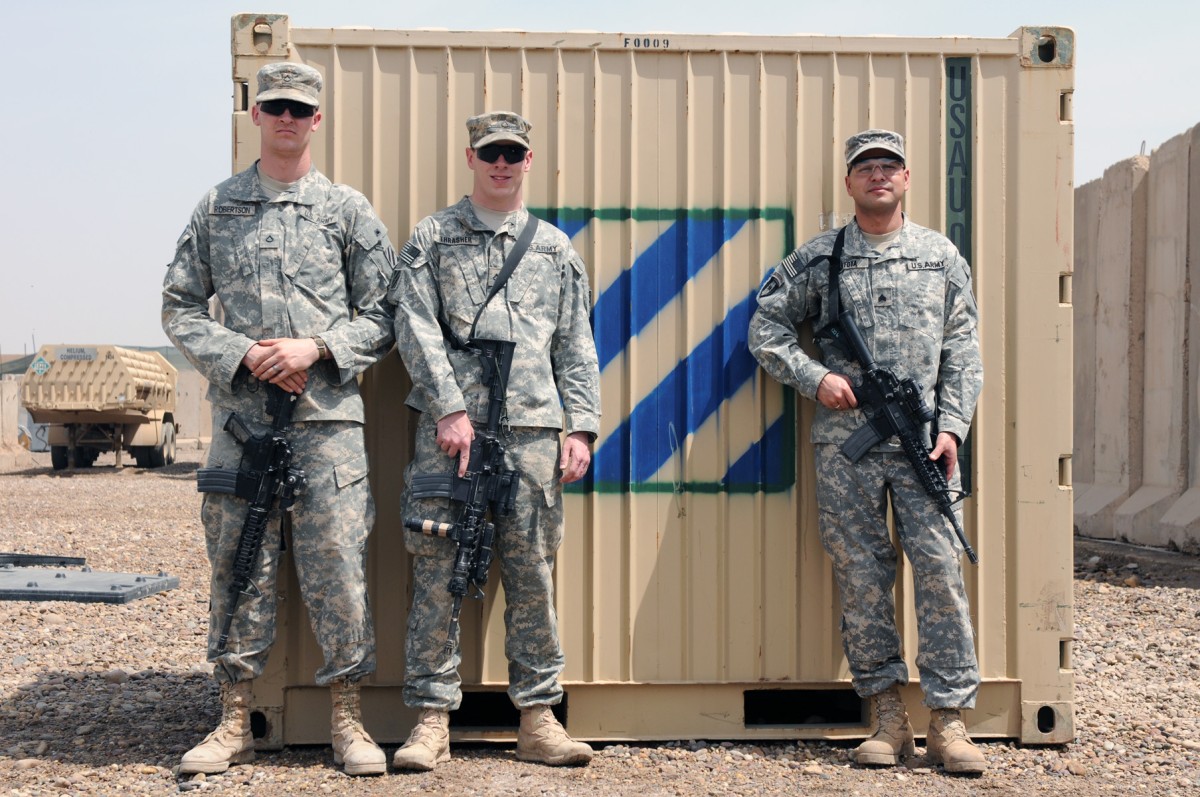 Soldiers awarded ARCOM for vigilance | Article | The United States Army