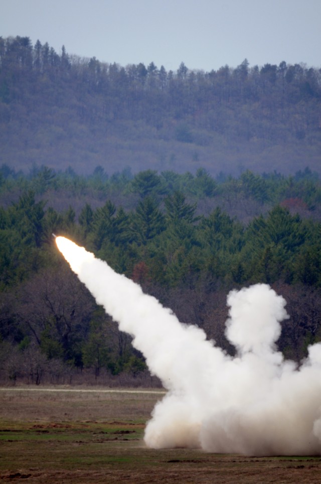 Oklahoma artillery unit trains with MLRS at Fort McCoy