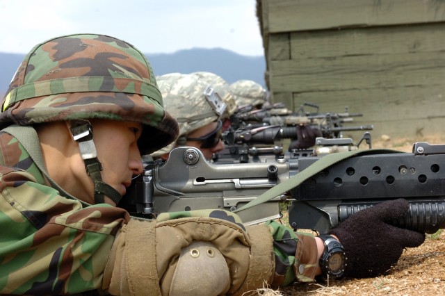 Allies launch &#039;historic&#039; training barrage