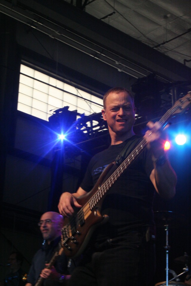 Lt. Dan Band rocks Fort Riley