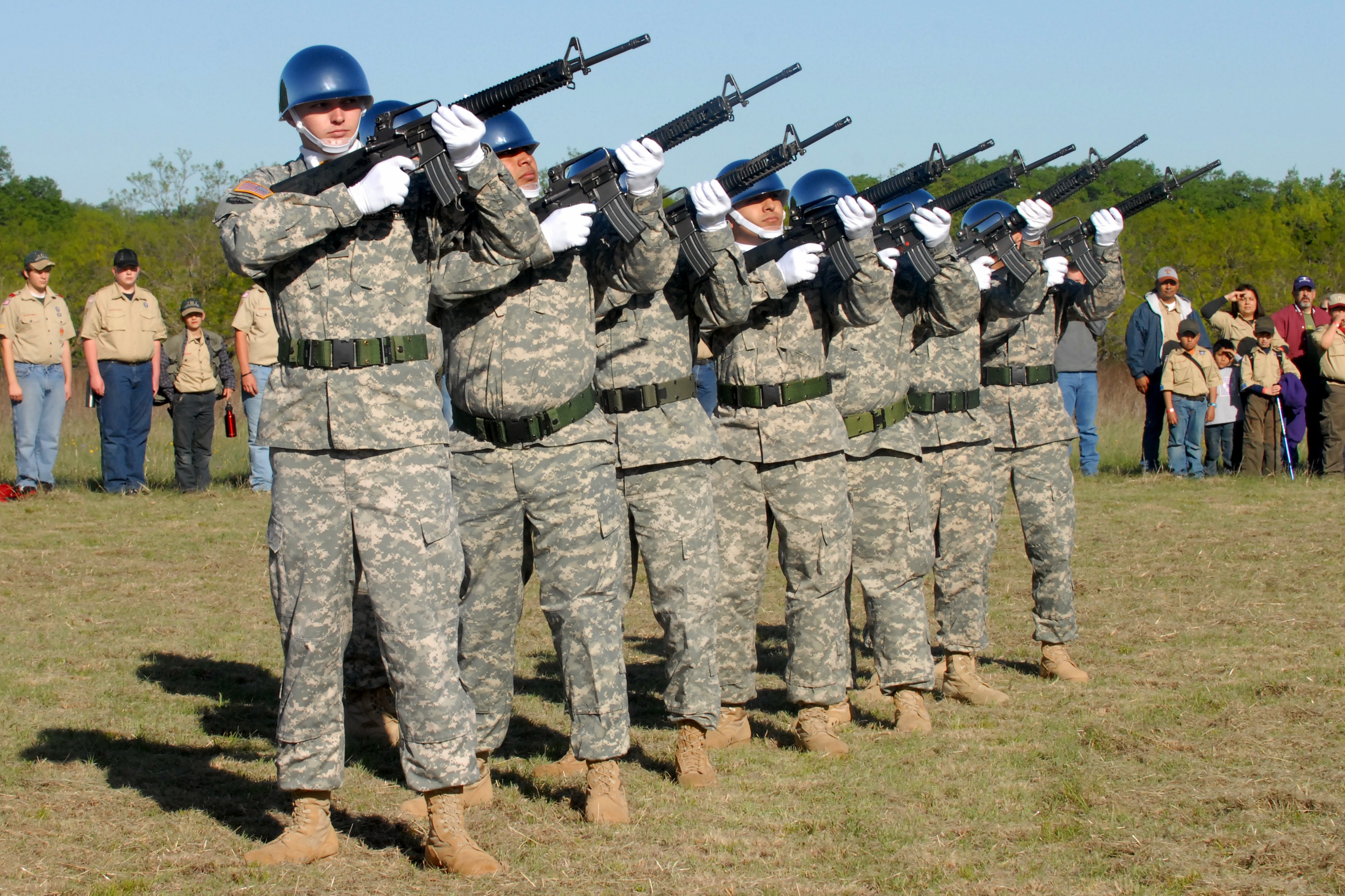 U.S. Soldiers Honor Boy Scouts at Texas Size Camp | Article | The ...