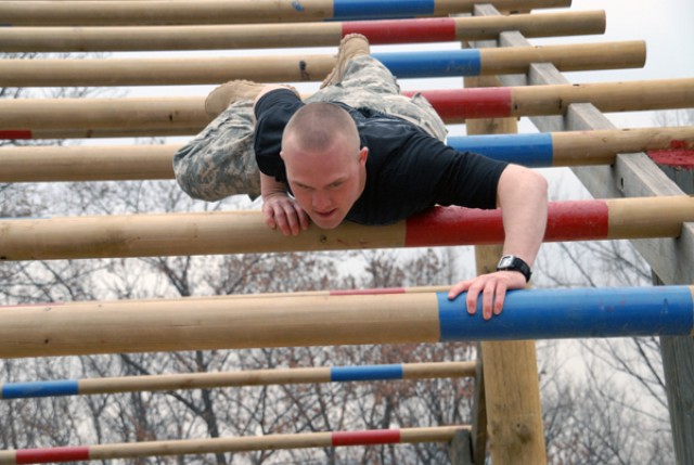 Warriors vie for points in Obstacle Course Challenge
