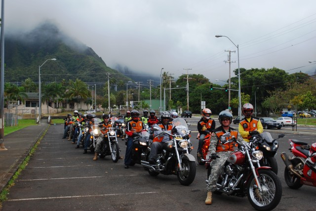 25 STB motorcyclists mentor riders, cruise island