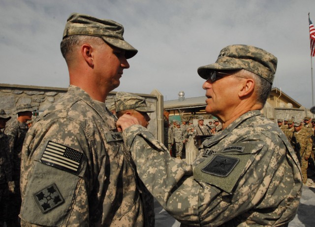 Three Mountain Warriors receive Silver Stars for valorous actions
