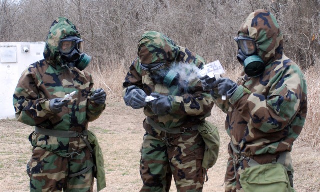 battalion-nbc-nco-hones-skills-by-training-others-article-the