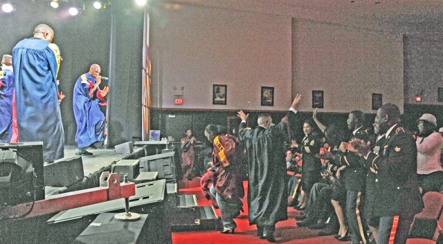 Soldier Show gets &#039;congregation&#039; stomping