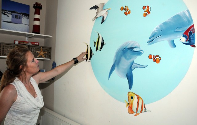 Fort Rucker Aviation spouses share love of art