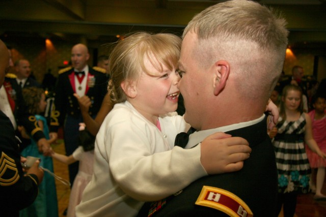 Daddy-daughter dance creates memories