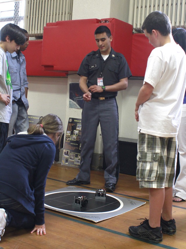 Robots reveal realms of science, math to West Point students