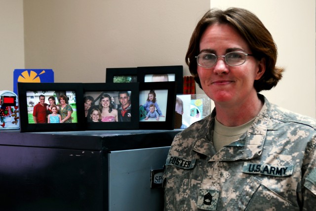 Soldiers shows appreciation for spouse&#039;s support