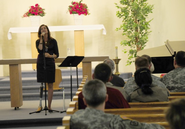 Singer Songwriter Amputee Performs For Troops In Europe Article