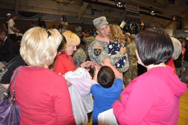 Carson welcomes 4th BCT/4th Inf. Div. Soldiers home